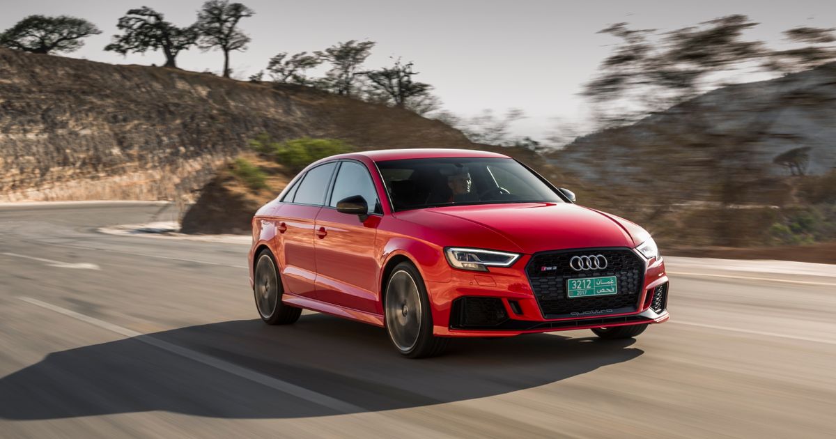 Audi RS3 седан: модел наказващ BMW М2
